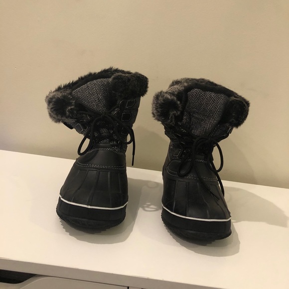 torrid snow boots
